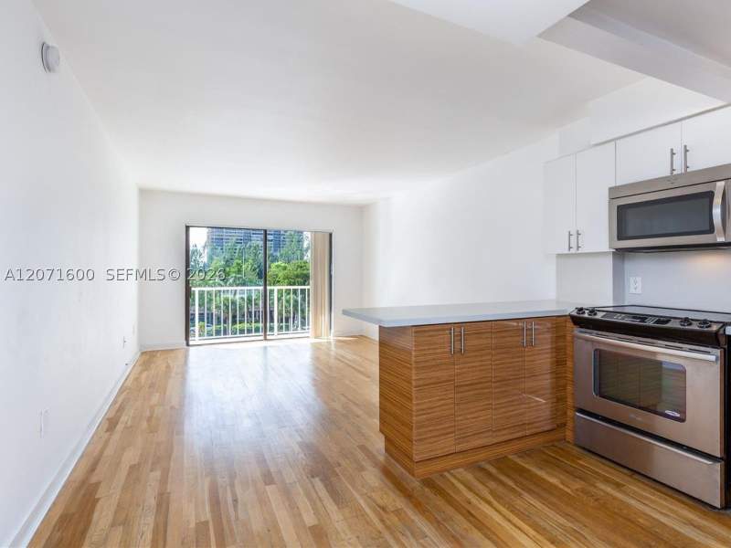 1 bedroom Condominium at 1650 NE 115th St 403, Cricket Clubhouse Condo, Miami — photo 3