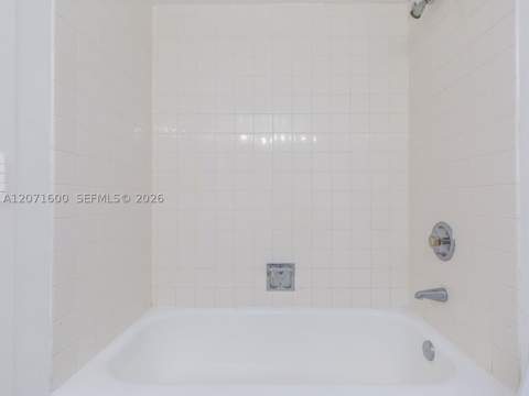 1650 NE 115th St 403, Miami FL - photo 9 of 15