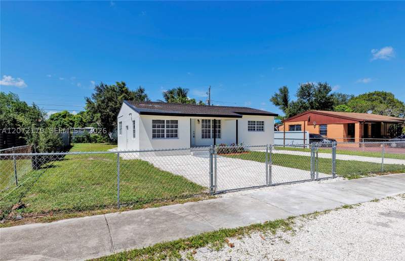 4 bedroom SingleFamilyResidence at 1325 NW 113th Ter, Curleyville, Miami — photo 3