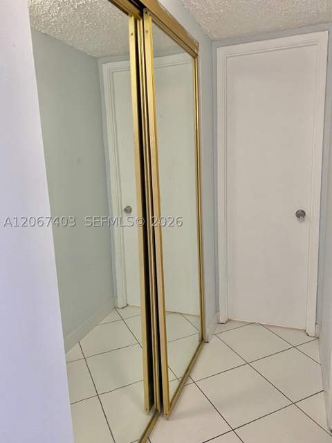 1351 NE Miami Gardens Dr PH1725E, Miami FL - photo 15 of 40