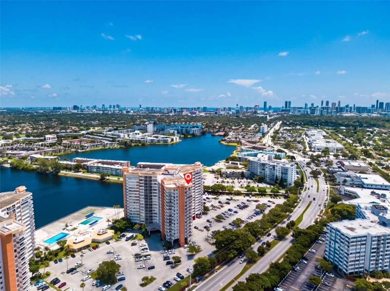 2 bedroom Condominium at 1351 NE Miami Gardens Dr PH1725E, BUCKLEY TOWERS CONDO - EA, Miami — photo 5