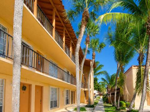 7155 Miami Lakes Dr P4, Miami Lakes FL - photo 13 of 23