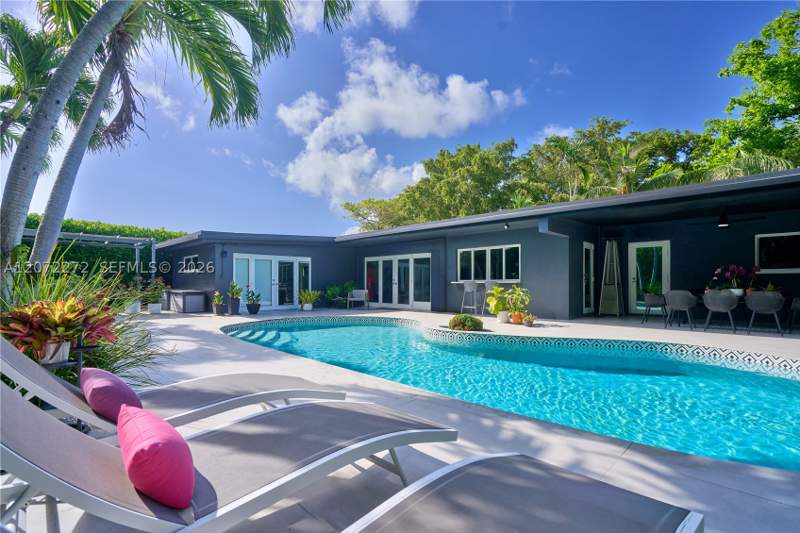 4 bedroom SingleFamilyResidence at 2155 NE 191st Dr, Sky Lake, North Miami Beach — photo 3