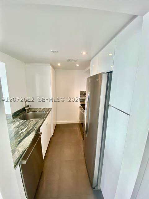 1200 West Ave 815, Miami Beach FL - photo 6 of 24