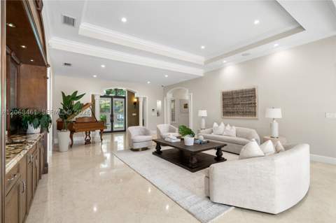 10601 SW 72nd Ct, Pinecrest FL - photo 12 of 36