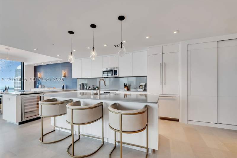 3 bedroom Condominium at 68 SE 6th St 3911, Reach Condo, Miami — photo 5