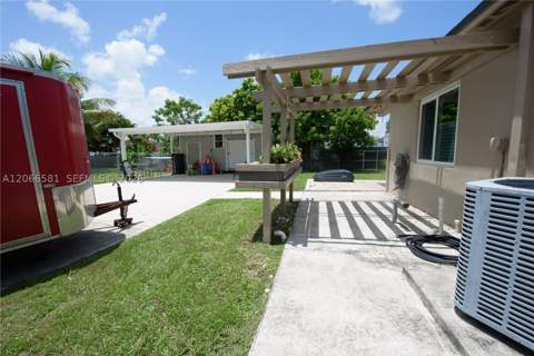 29730 SW 142nd Pl, Homestead FL - photo 18 of 31