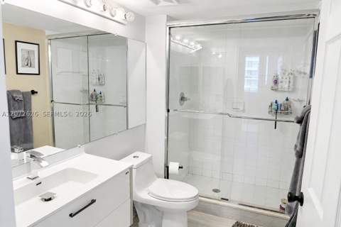 1155 Brickell Bay Dr 902, Miami FL - photo 11 of 13