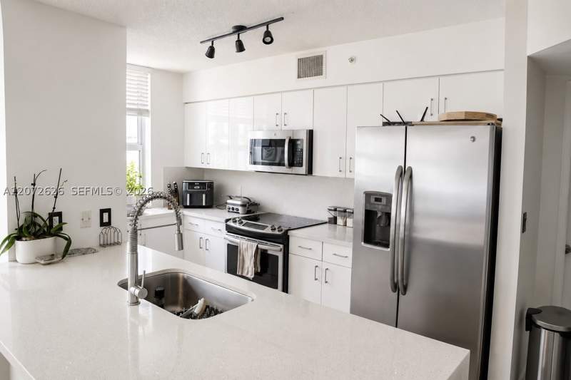 3 bedroom Condominium at 1155 Brickell Bay Dr 902, The Mark On Brickell Cond, Miami — photo 4