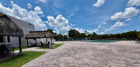 8520 SW 133rd Ave Rd 406, Miami FL - photo 13 of 27