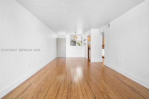 1670 Bay Rd 4B, Miami Beach FL - photo 11 of 29