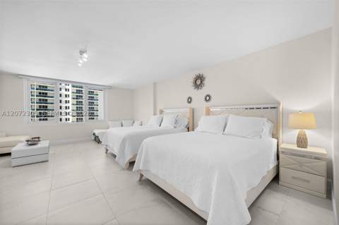 2301 Collins Ave 1014, Miami Beach FL - photo 9 of 28