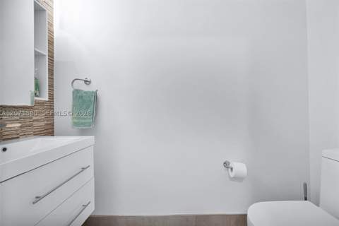 5670 NW 116th Ave 222, Doral FL - photo 13 of 47