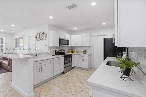 1298 NE 199th St, Miami FL - photo 10 of 36