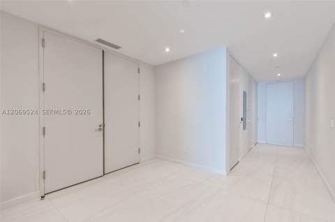 18975 Collins Ave 5403, Sunny Isles Beach FL - photo 23 of 32