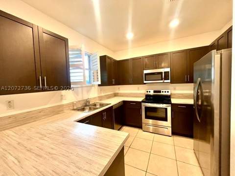 2606 SE 13th St, Homestead FL - photo 22 of 26