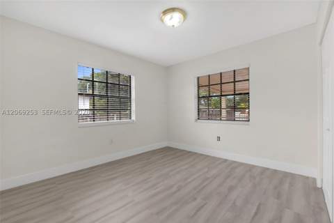 142 W 35th St, Hialeah FL - photo 16 of 41