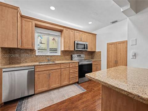 3130 SW 6th St, Miami FL - photo 11 of 29