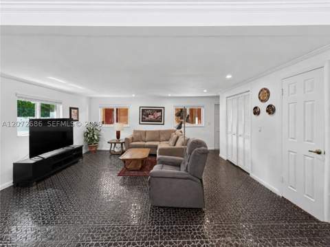 3130 SW 6th St, Miami FL - photo 16 of 29