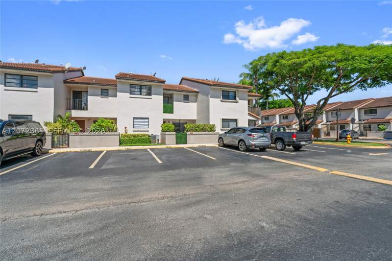 2 bedroom Condominium at 13412 SW 62nd St 103M, Kendall Lks E Lakeview Th, Miami — photo 2