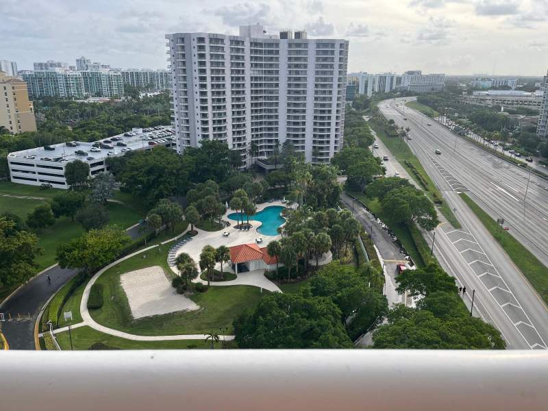 3 bedroom Condominium at 3300 NE 192nd Street 1706, Parc Central Aventura East, Aventura — photo 2