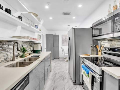 2001 NW 206th St, Miami Gardens FL - photo 13 of 34