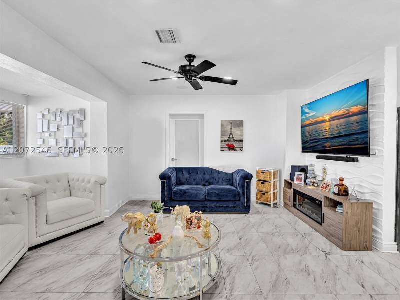 4 bedroom SingleFamilyResidence at 2001 NW 206th St, LAKE LUCERNE SEC 3, Miami Gardens — photo 4