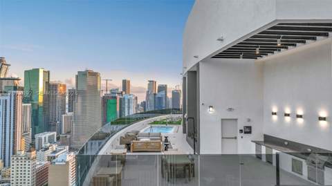 225 N Miami Ave 210, Miami FL - photo 19 of 81