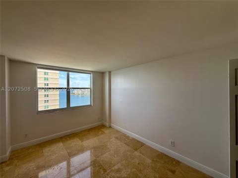 770 Claughton Island Dr 2016, Miami FL - photo 12 of 37