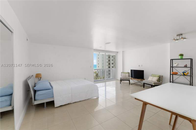 0 bedroom Condominium at 401 Ocean Dr 607, The Presidential Condo, Miami Beach — photo 4