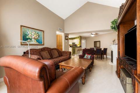6276 NW 186th St 305, Hialeah FL - photo 6 of 20