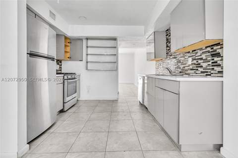 7407 Big Cypress Dr, Miami Lakes FL - photo 9 of 30