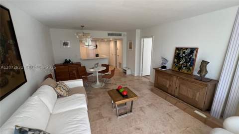20500 W Country Club Dr 117, Aventura FL - photo 8 of 11