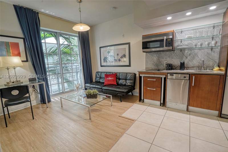 1 bedroom Condominium at 1036 Ocean Dr B202, The Strand On Ocean Drive, Miami Beach — photo 2