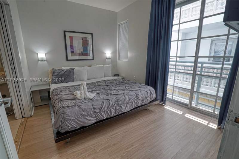 1 bedroom Condominium at 1036 Ocean Dr B202, The Strand On Ocean Drive, Miami Beach — photo 5