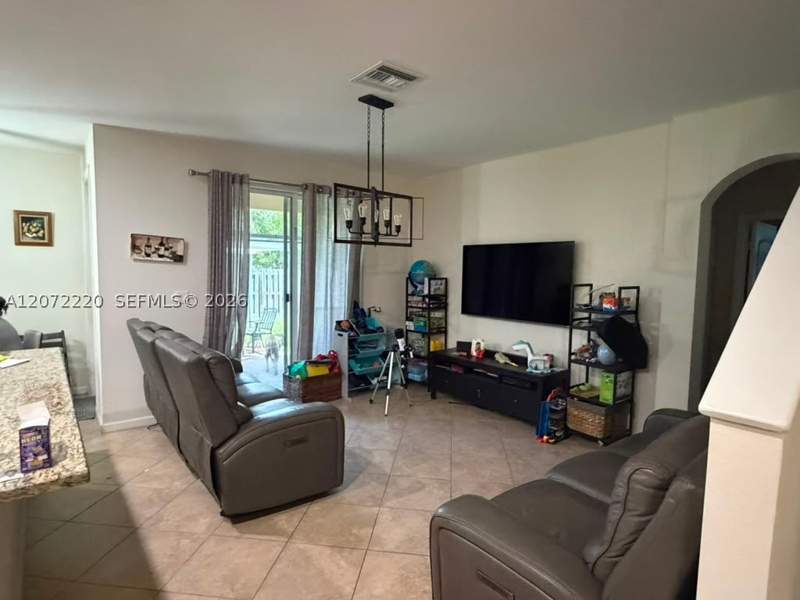 5 bedroom SingleFamilyResidence at 11855 SW 250th Ter, Hemingway Point, Homestead — photo 3