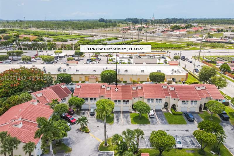 3 bedroom SingleFamilyResidence at 13763 SW 160th St, Luz De Andalucia Condo, Miami — photo 2