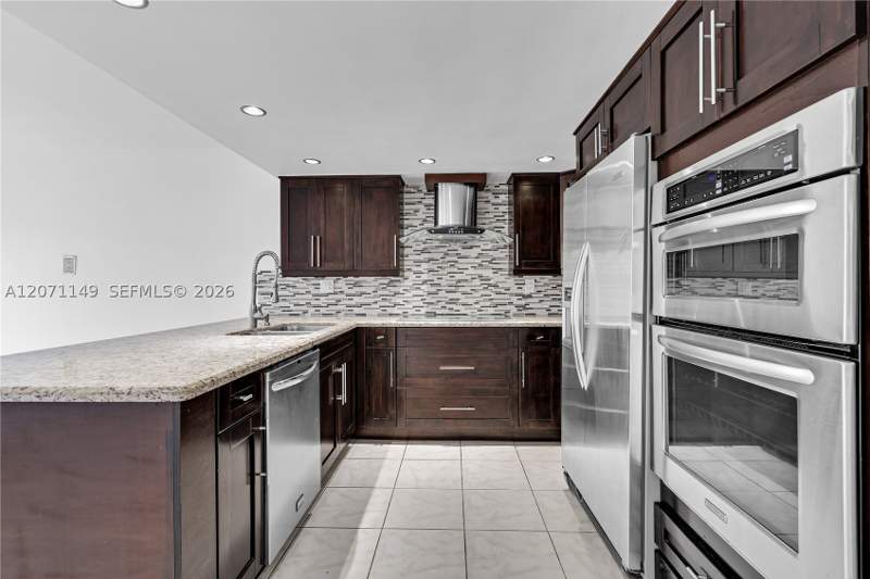 3 bedroom SingleFamilyResidence at 13763 SW 160th St, Luz De Andalucia Condo, Miami — photo 3