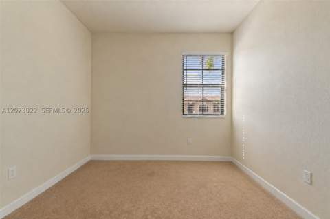 8881 W 35th Ln, Hialeah FL - photo 13 of 34