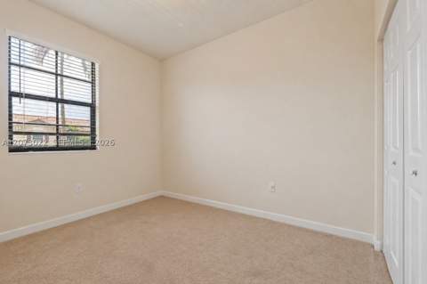 8881 W 35th Ln, Hialeah FL - photo 17 of 34