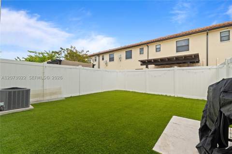 8881 W 35th Ln, Hialeah FL - photo 20 of 34