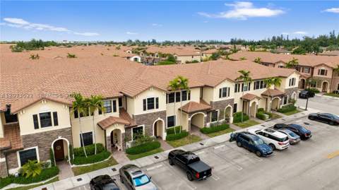 8881 W 35th Ln, Hialeah FL - photo 23 of 34