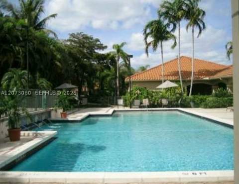 18304 NW 68th Ave N, Hialeah FL - photo 23 of 32