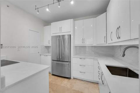 1 Century Ln 202, Miami Beach FL - photo 12 of 30