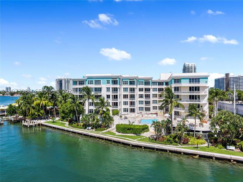 2 bedroom Condominium at 1 Century Ln 202, The Vistas Condo, Miami Beach — photo 2