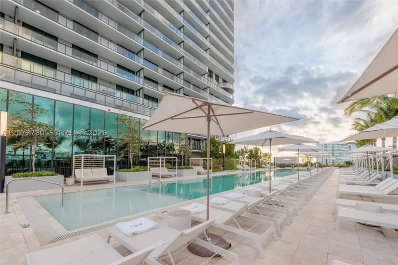 3 bedroom Condominium at 580 72nd St 1012, 72 Park, Miami Beach — photo 2