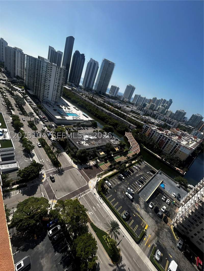 1 bedroom Condominium at 251 174th St 2315, Winston Towers 200, Sunny Isles Beach — photo 2