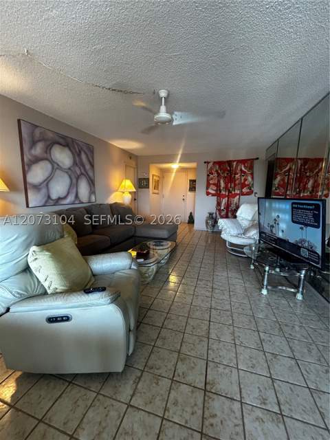 251 174th St 2315, Sunny Isles Beach FL - photo 6 of 11