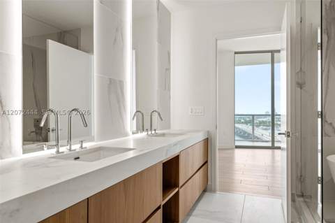 1400 Biscayne Blvd 1903, Miami FL - photo 13 of 25