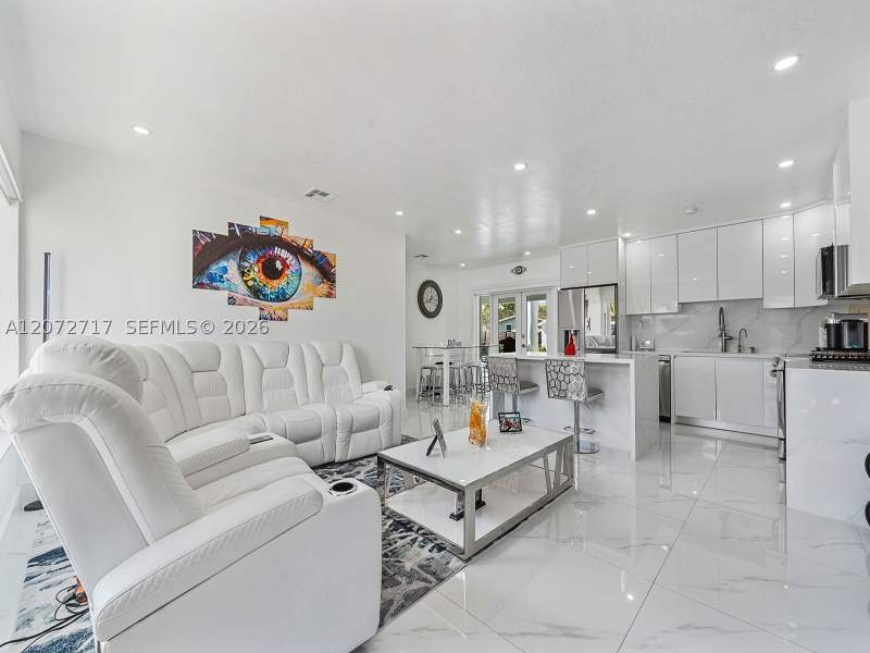 3 bedroom SingleFamilyResidence at 19800 Eagle Nest Rd, Cutler Ridge Manor Estate, Cutler Bay — photo 2